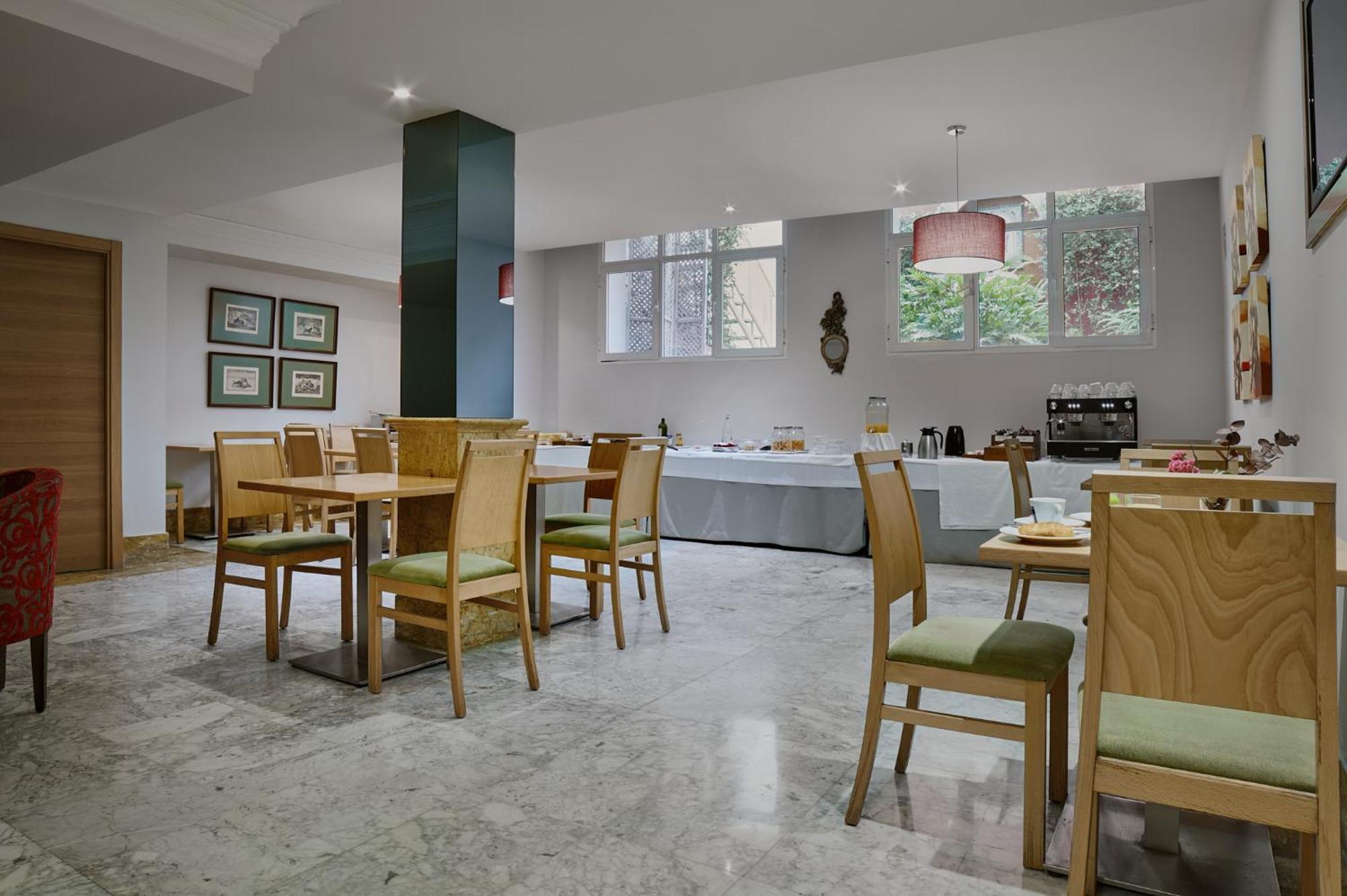 Reyes Catolicos Hotel Севиля Екстериор снимка