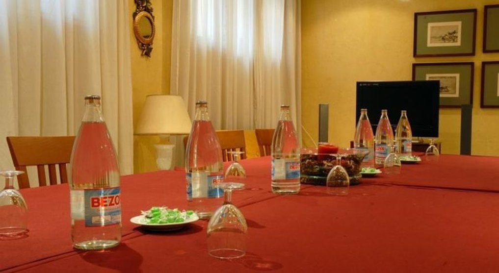 Reyes Catolicos Hotel Севиля Бизнес снимка